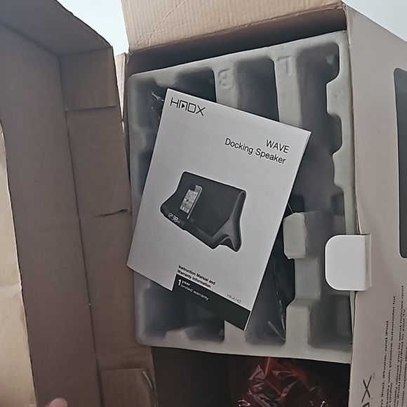 Wave audio docking speaker for ipad, iPhone, iPod - Picture 5 of 15